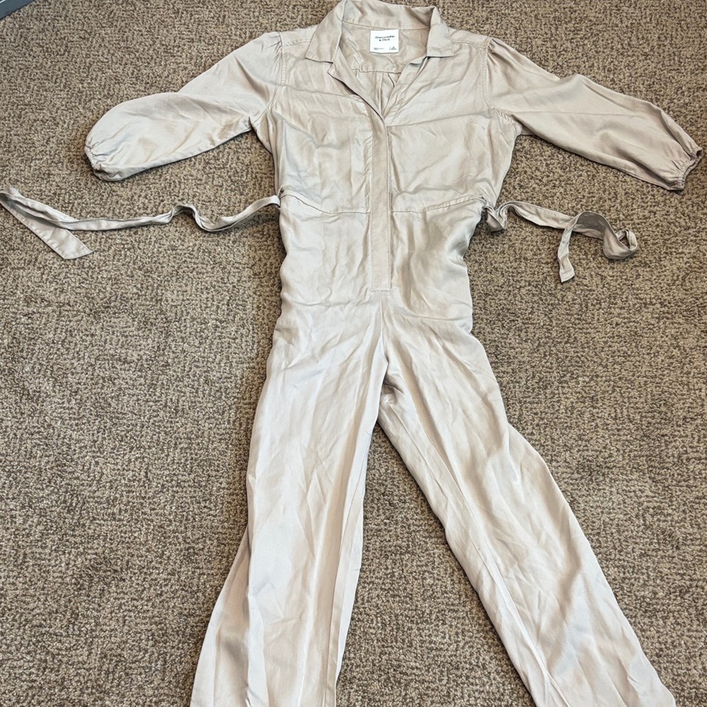 Abercrombie & Fitch Neutral Beige Jumpsuit Medium